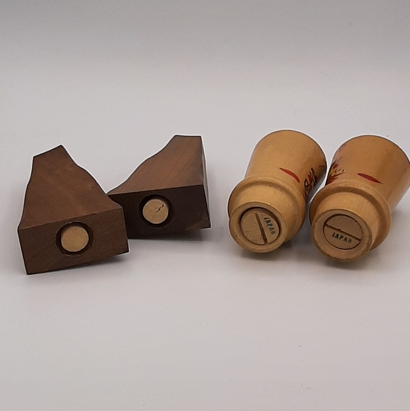 Vintage Hand Made Wooden Salt & Pepper Shakers 2 Sets Made in Japan - Picture 5 of 7